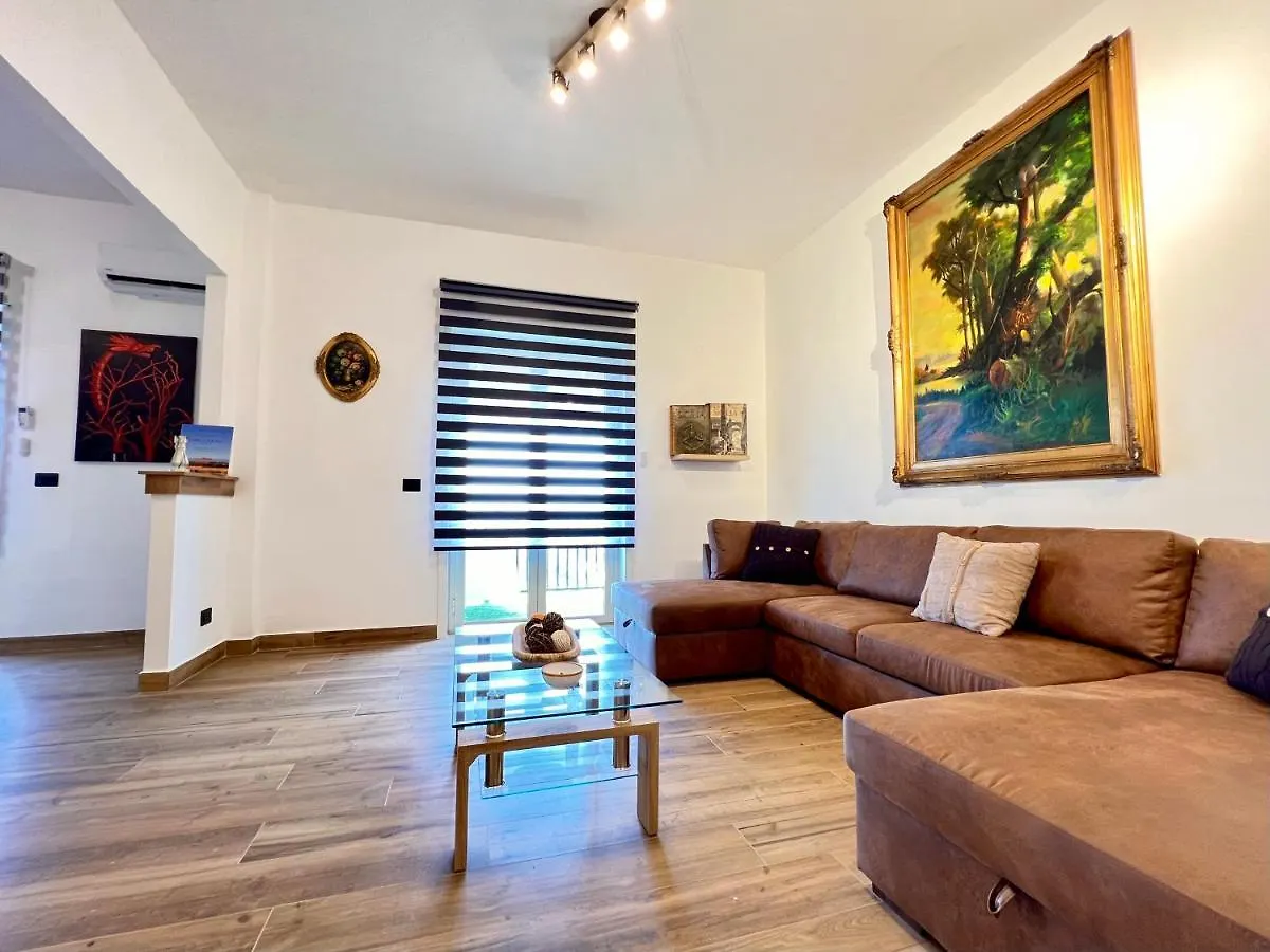 Carrubba'S Luxury Home San Giovanni La Punta 0*,